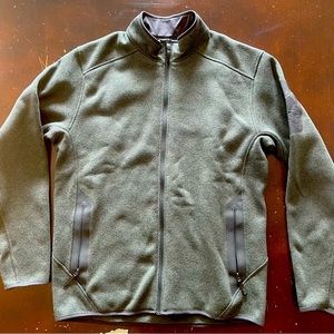Arc’teryx green zip up in large.